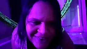 I'm waiting for my latina friends for a night of partying