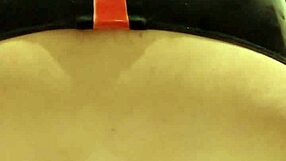 latexi69, enjoy butt plug play in your latex ass?