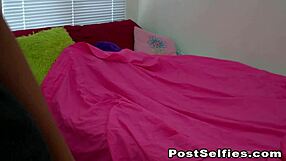 Sexy Blonde Teen 18+ Fucking Pussy With Dildo?