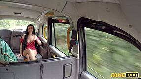 Luci Reign fucks huge cock in taxi