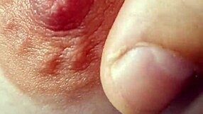 I Notice Braless Nipple In Amateur Setting