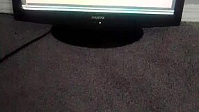 The SPYRO 3 SHOWER scene unfolds with bathing action.