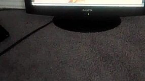 The SPYRO 3 SHOWER scene unfolds with bathing action.