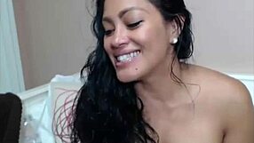 Maxine X vibes both oriental cavities with intense pleasure