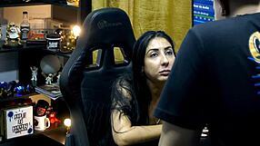 ruan fingers renatinha's wet pussy!