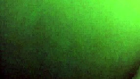 Ma copine Tonya montre gros cul poilu en clip maison