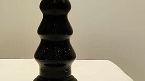 latexi69, enjoy butt plug play in your latex ass?