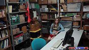 lp officer pounds the sexy babe at work