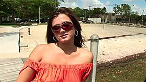 Amateur Milf Gets Wet Pussy Orgasm!