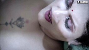 Desi Indian MILF with big boobs gets hardcore double action from two male servants with Hindi audio