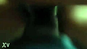 Istri Latina malu-malu tapi bantu aku lepasin thong-nya