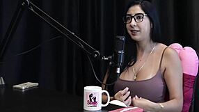 Sua live leaked on Xvideos, Renatinha Melo shares tips for starters while discussing repressed personal life on Sheer Red