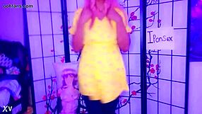 Amateur Ebony African Teen Flaunts Sexy Body for Horny Fans