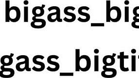 我抓到拉丁美女用油腻大奶在桌上指弄阴唇，她求我加入湿润阴部游戏