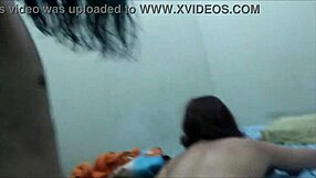 لاتينية مثيرة ربة منزل بميني شورت تتناك بقوة