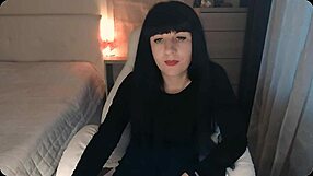 Jessy talking and ass teasing - May 30, 2022