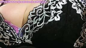 love sucking cock and groping those juicy tits in raw footage