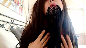 Chantal horká nevlastní máma v sexy catsuitu pro POV akci