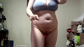 chubby blue-eyed slut dances pantsless hiit workout with vibrator