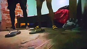 vêtements sexy on a skinny black beauty with cute skirt and stunning legs