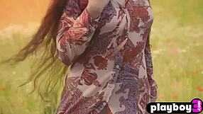 Perfect Joy With Sexy Teen 18+ Joy Draiki Posing Naked!