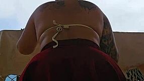 empregadinha safada rebelando na sacada mostra tudo