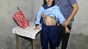 بنت هندية عذراء أول مرة سكس مع حبيبها بطريقة خام