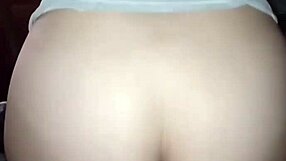 Te gustaría que se sentaran en ti en un grupo de swingers.