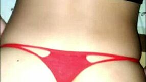 Un pepinazo en su delicioso culito!