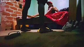 vêtements sexy on a skinny black beauty with cute skirt and stunning legs