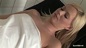 blonde chick gets her pussy fucked