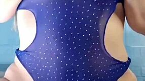 Spanish milf shares her enormous clitoris story