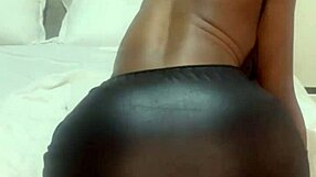 Twerking Shaking Bouncy Ass