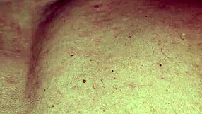 يا رجل, استمر في ممارسة الحب بينما تمص زبي الصلب