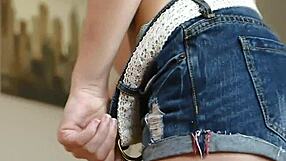 hey, licking this dude’s knob and balls feels wild