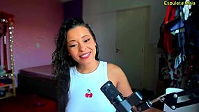 Morena Gostosa Says, Talk Dirty to Make You Cum?