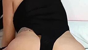 Big ass colombian masturbates and shakes her ass for you