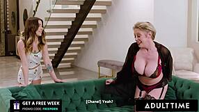 Stepmom Dee Williams Gets Pussy Eaten by Chanel Camryn