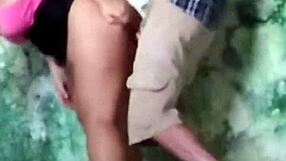 廃墟の家に入ってたくさんファックした？