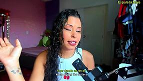 Morena Gostosa Says, Talk Dirty to Make You Cum?