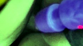 Hondureña Squirts With Dick And Vibrator