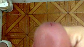 look at my beautiful cumshot on that cock, it's so hot!