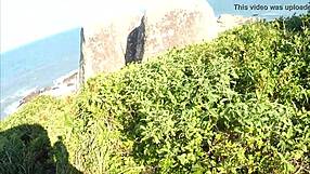 loira falls on dick on beach trail voyeur 😍