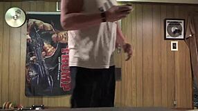 Creampie accidental con milf pelirroja en juego salvaje de dildo