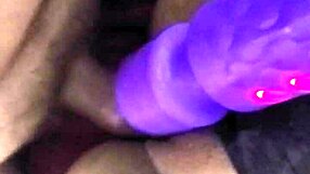 Hondureña Squirts With Dick And Vibrator