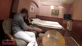 야, 이웃 아시안 여자들 무수정으로 봐봐! 😍