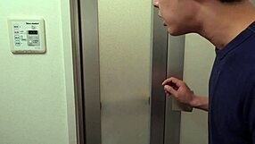 यो, इस हॉट जाव स्टार साकु मिनामी को देखो, कामुक मंगा बॉडी के साथ