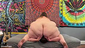 beautiful miss peach dropping big ass on face!