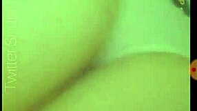 Julieta Marín colpisce ancora con quel gran culo da giovane 18+ che stuzzica