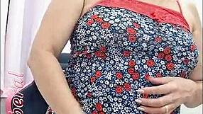 I shows my pussy to guys who wanna fucks me.